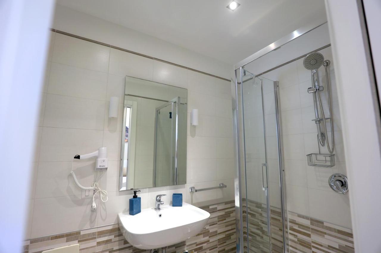 Triple Room Private Bathroom